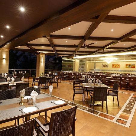 Hotel Ayodhya Kolhapur Dış mekan fotoğraf