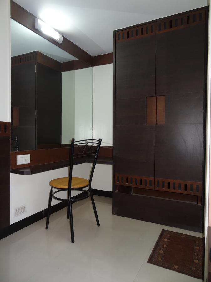 Hotel Ayodhya Kolhapur Dış mekan fotoğraf