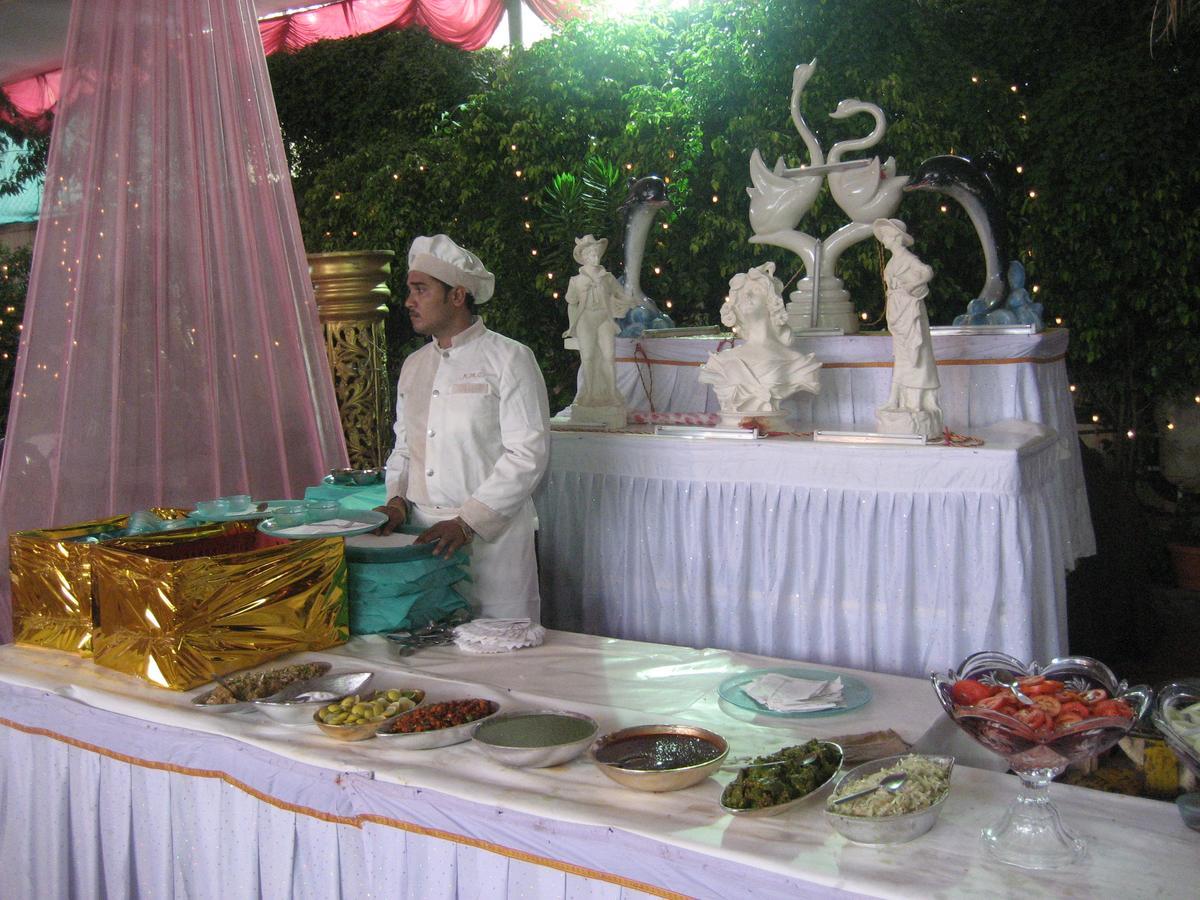 Hotel Ayodhya Kolhapur Dış mekan fotoğraf