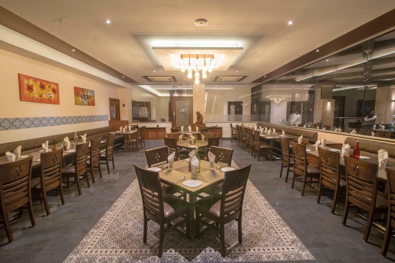 Hotel Ayodhya Kolhapur Dış mekan fotoğraf