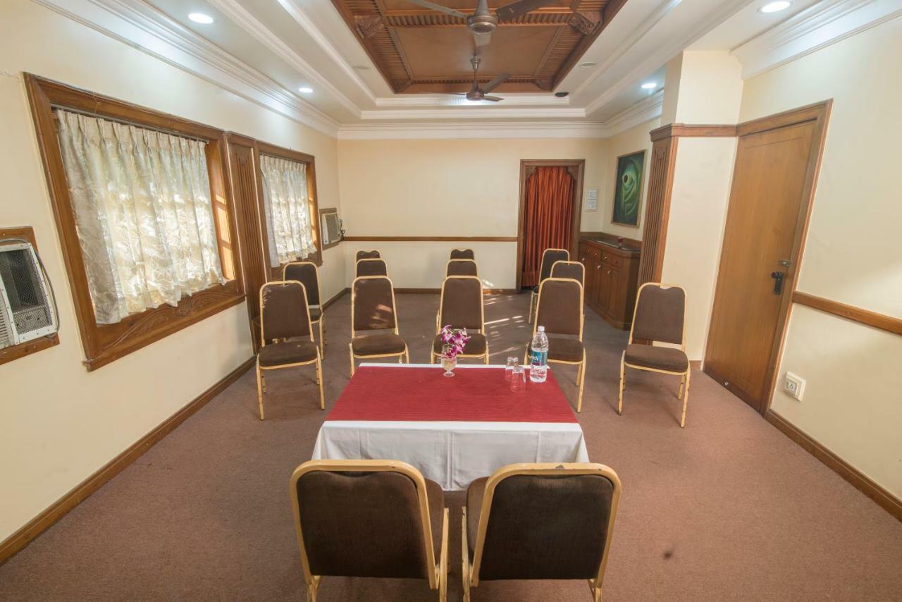 Hotel Ayodhya Kolhapur Dış mekan fotoğraf